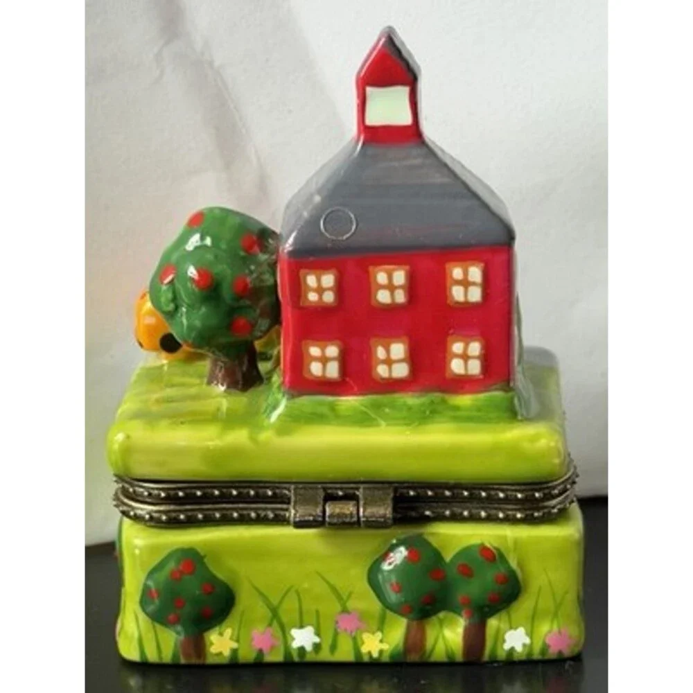 Little Red School House Teacher Bus Hinged Trinket Box and apple inside